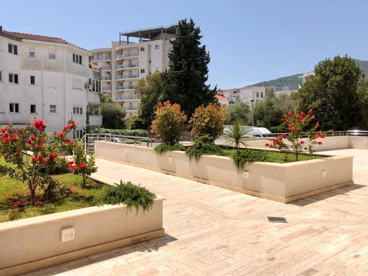 More! Daire Budva