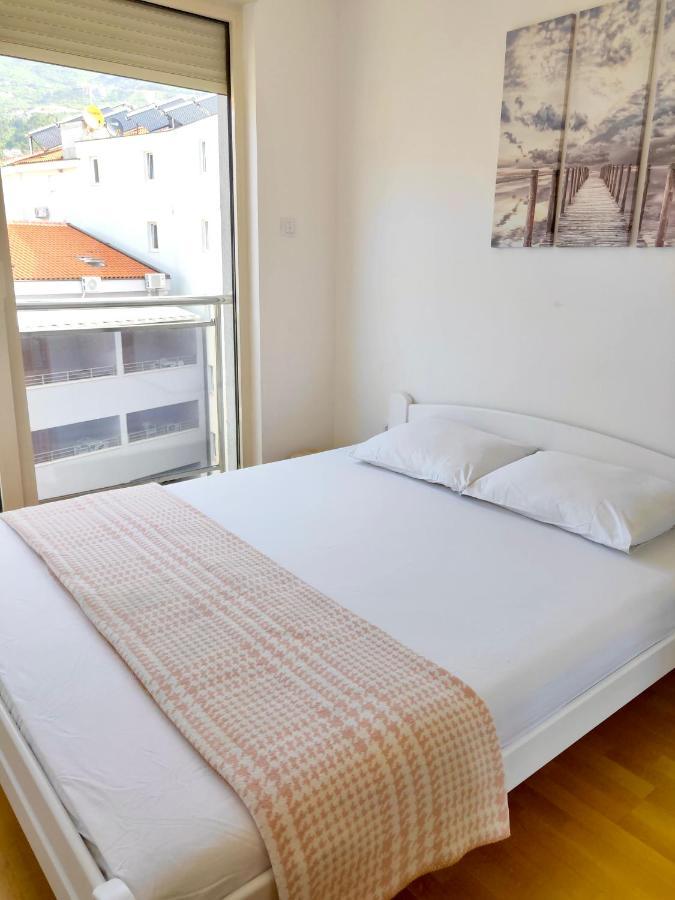 Apartment More!